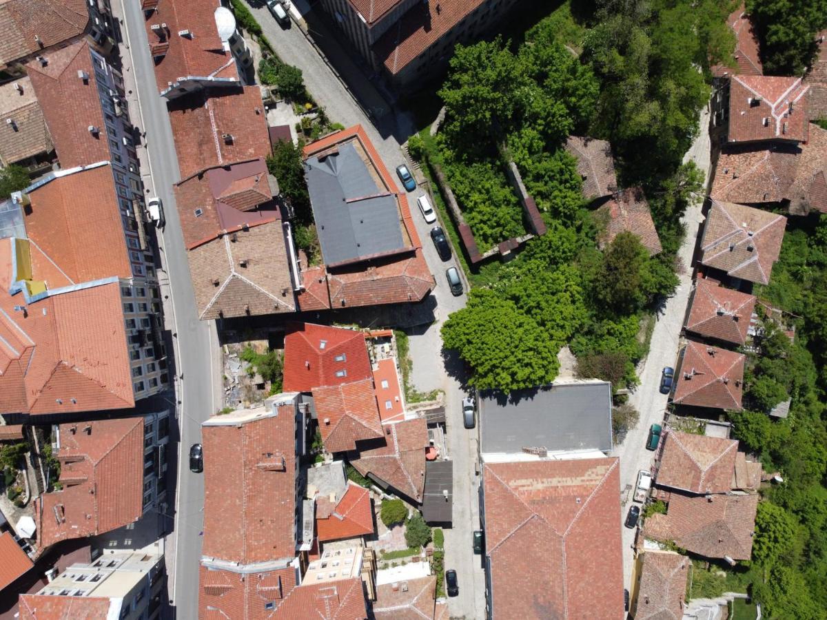 Honey I'M Home Apartments Veliko Tărnovo Exteriör bild