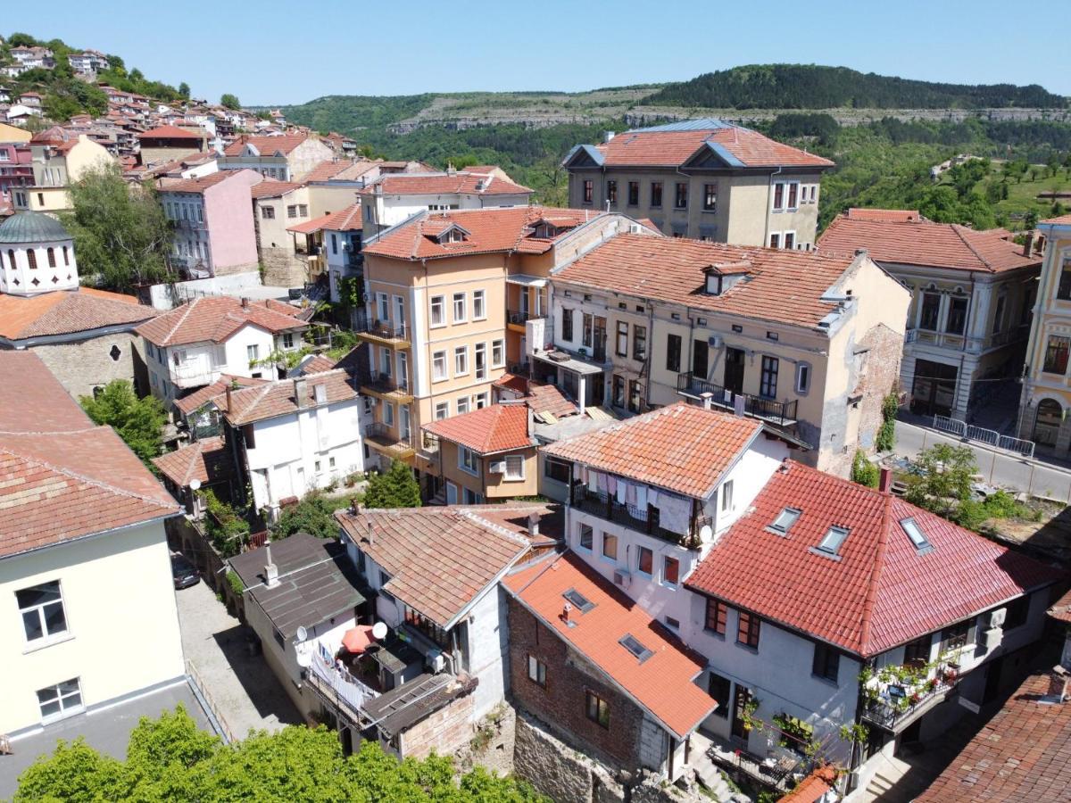 Honey I'M Home Apartments Veliko Tărnovo Exteriör bild